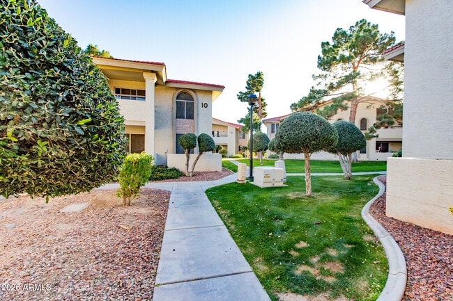 Photo - 10610 S 48th St Unidad 1044