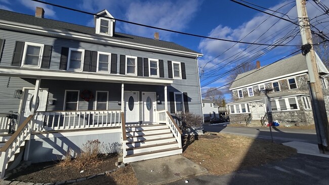 Photo - 22 Common St Townhome