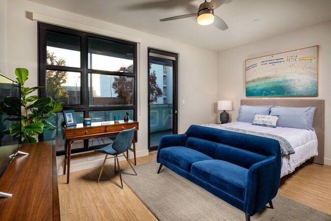 Photo - Junction Santa Monica