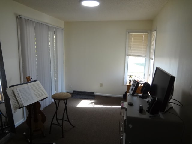 Family room - 1519 Cambria Dr