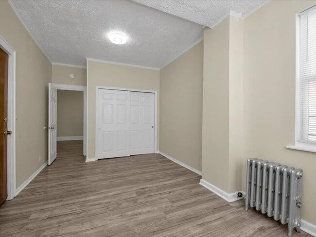 Photo - 2741 Stillwell Ave