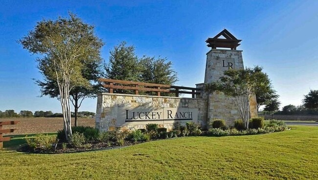 Photo - 6112 Underwood Way