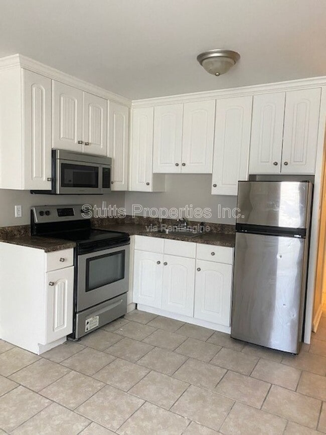 Photo - 414 Hermitage Dr Unit 1