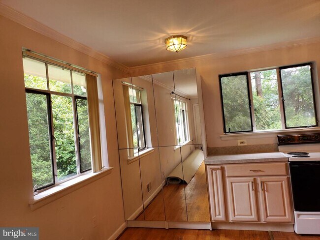 Photo - 1034 17th St S Unit TOP FLOOR