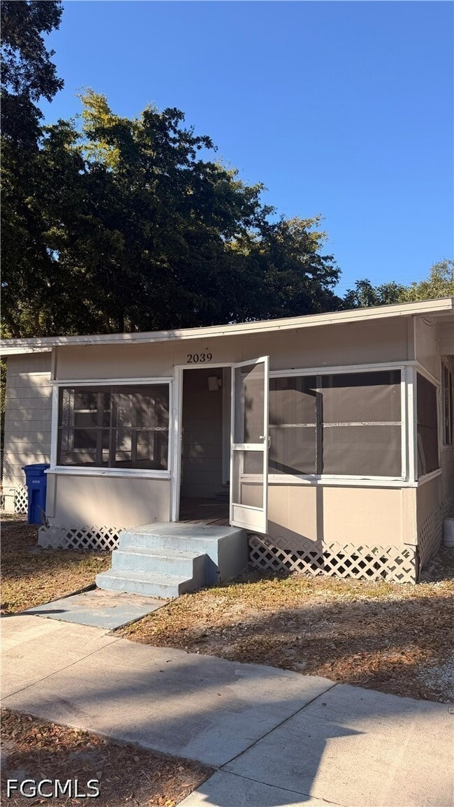Photo - 2039 Kurtz St
