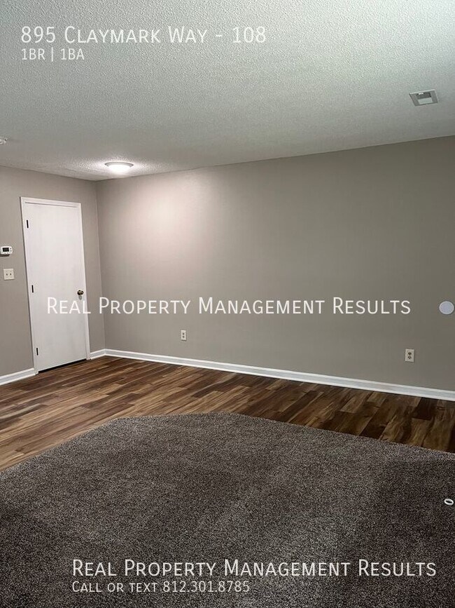 Photo - 895 Claymark Way Unidad 108