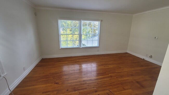 Building Photo - 5025 Cahuenga Blvd Unit 5025