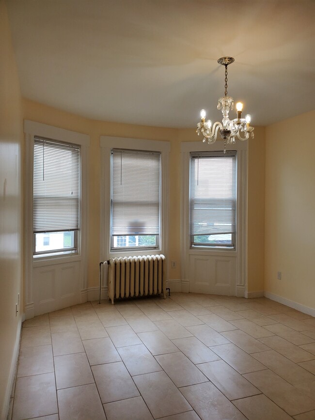 Building Photo - 140 Highland Ave Unit 1 Rental