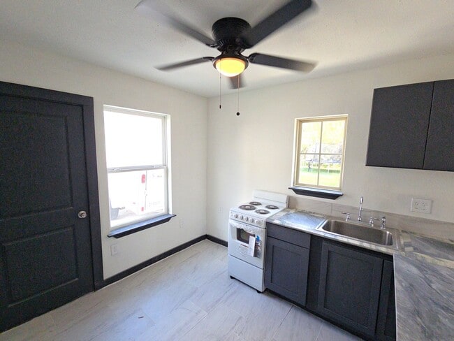 Photo - 9010 Linda Vista Rd Unit C