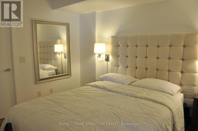 Photo - 8 York St Unit 402