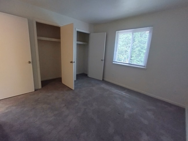 Building Photo - 600 Reusens Rd Rental