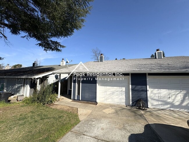 Photo - Spacious Fair Oaks 2bd/1ba Duplex with 1 Car Garage