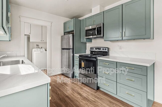 Photo - 915 Civic Center Dr