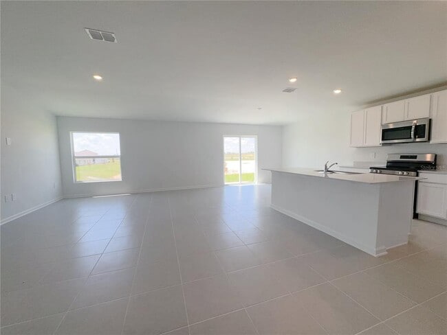 Photo - 2362 McKinley Dr