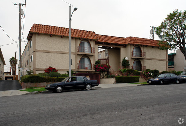 Edgewood Villas - Edgewood Villas Apartments