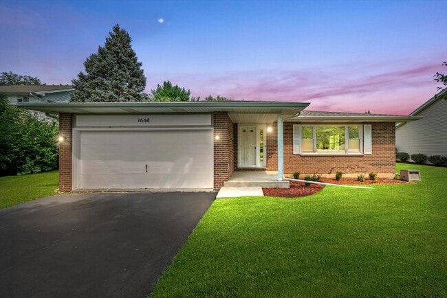 Photo - 1668 Hidden Valley Dr