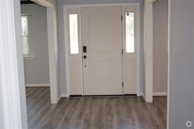 Building Photo - 2015 Tucumcari Dr Rental