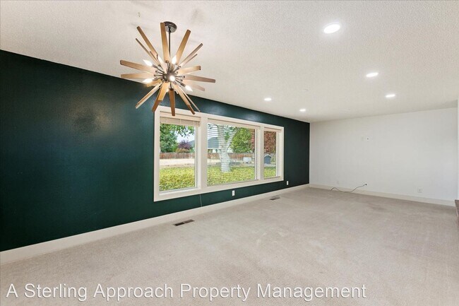 Photo - 4 br, 3 bath House - 7373 N Bogart Ln