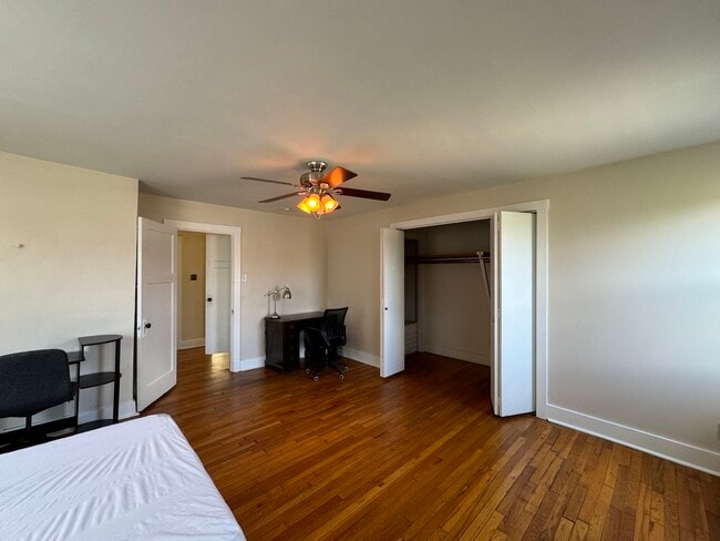 Photo - 5709 Melvin St