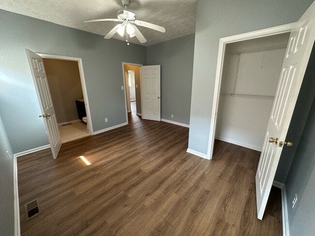 Photo - 615 Udell St