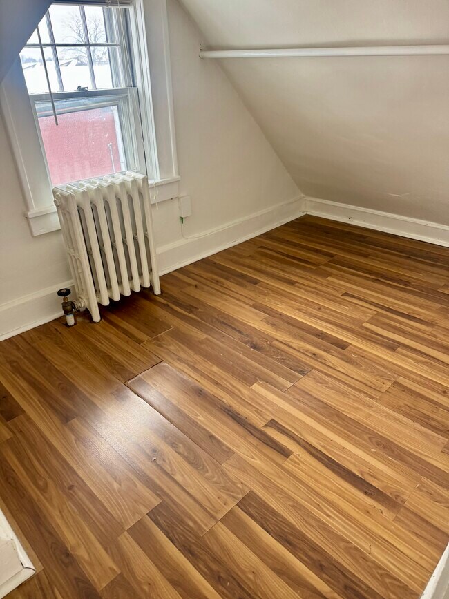 Photo - 334 Midland Ave