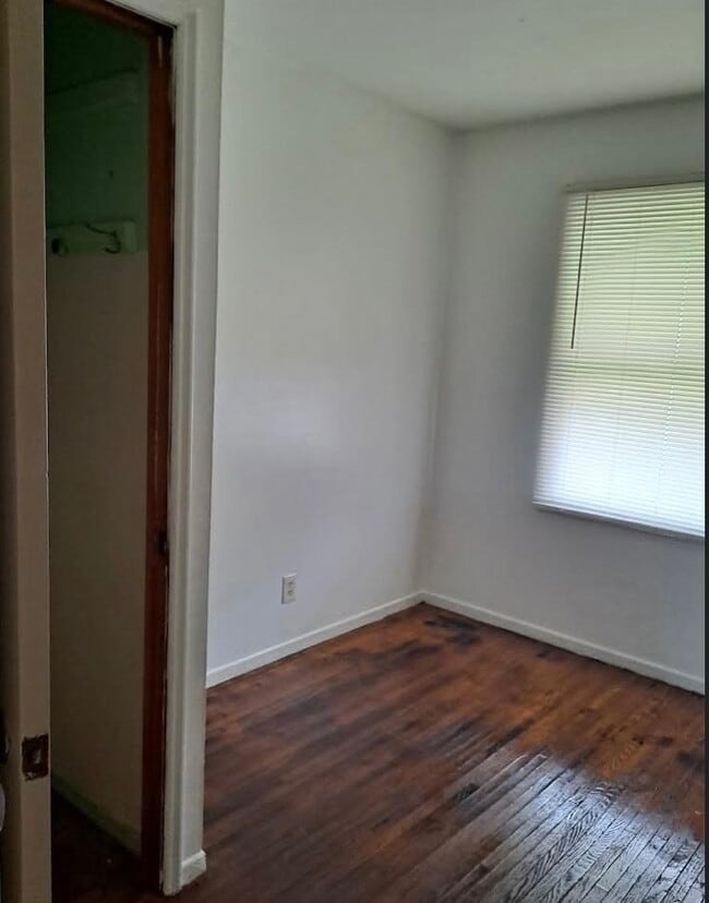 Photo - 315 Banff Cir