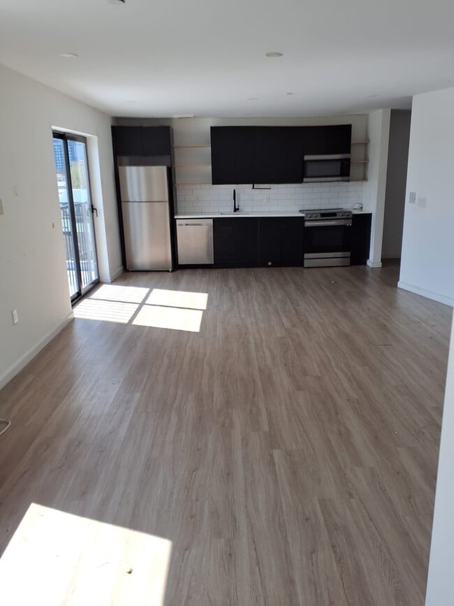 Photo - 556 Market St Unit Apt 4B