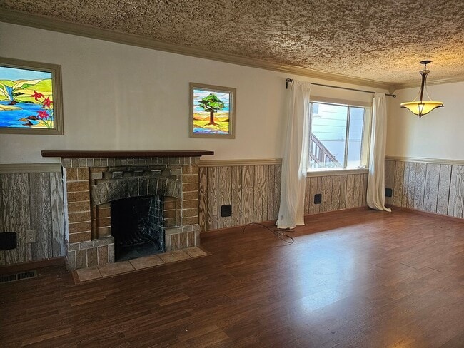 Photo - 2416 Browning St