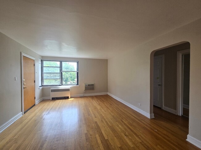 Photo - 7322 N Ridge Ave Unit 7322 North Ridge Avenue