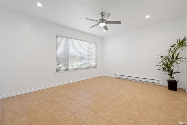 10220 Ascot Cir