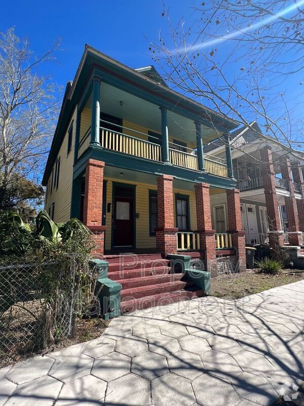 Building Photo - 1345 N Laura St Rental