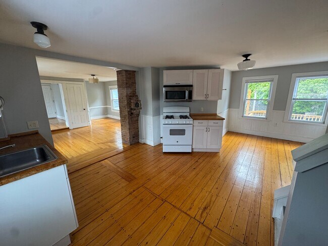 Photo - 11 Russell St Unit 03