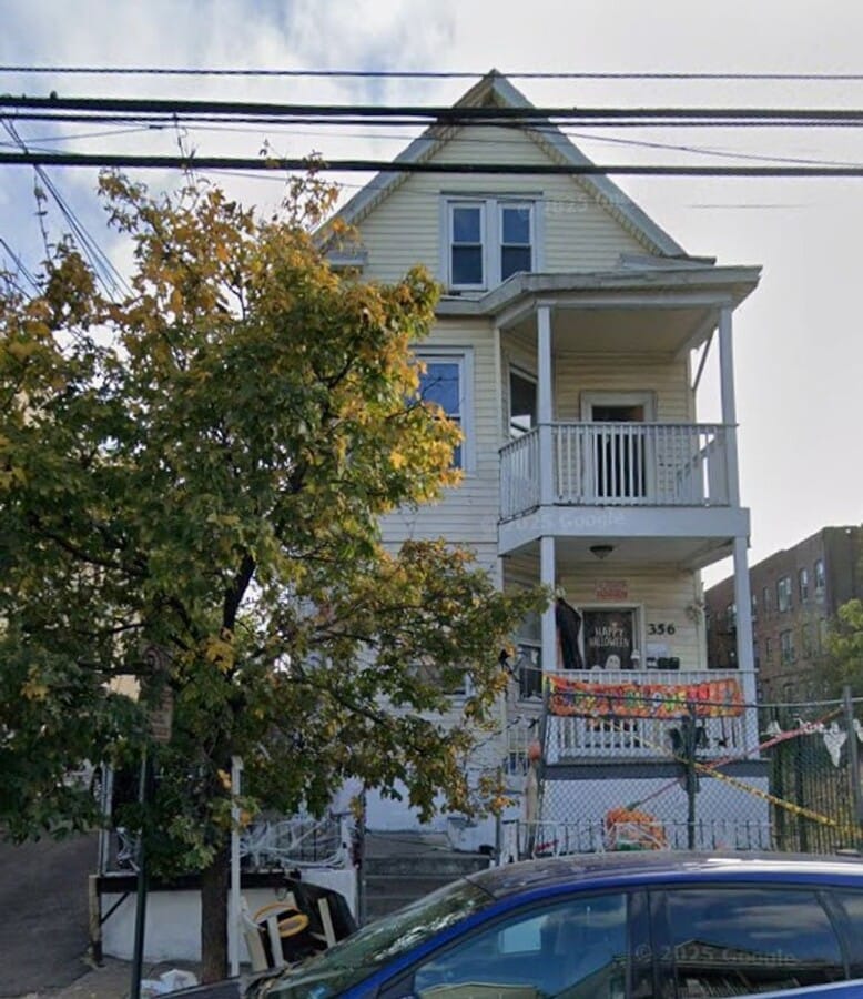 Photo - 356 Hamilton Ave Unidad 2