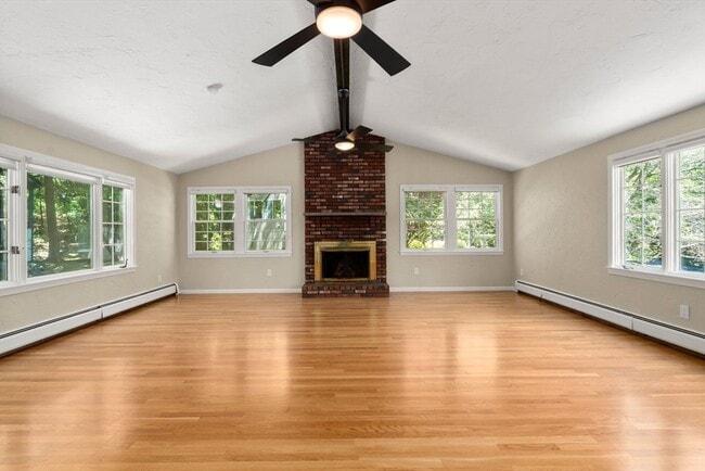 Photo - 141 Westgate