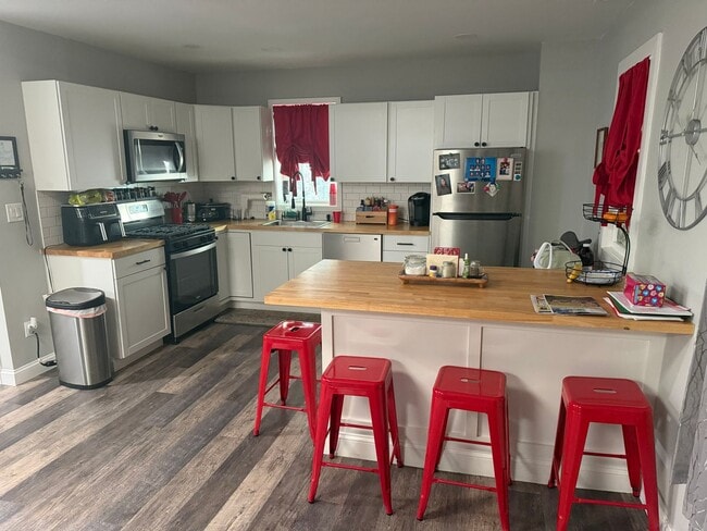 Photo - 60 Main St Unit Apt 2S