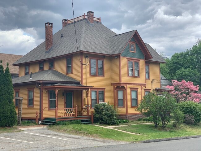 136 Union St Unit 138-2