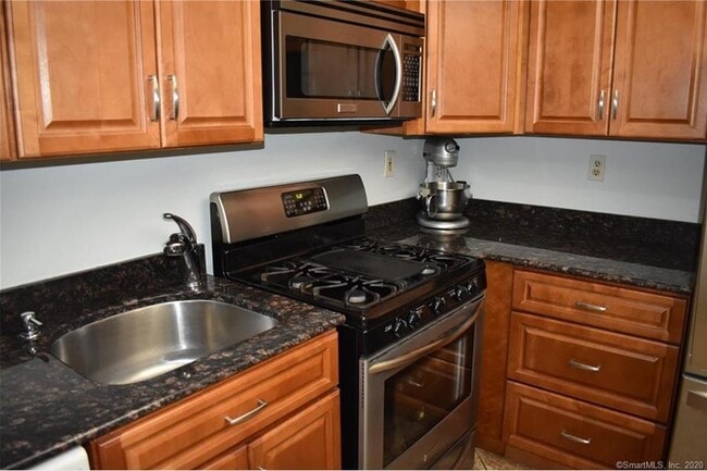 Photo - 76 Greta St Unit E2