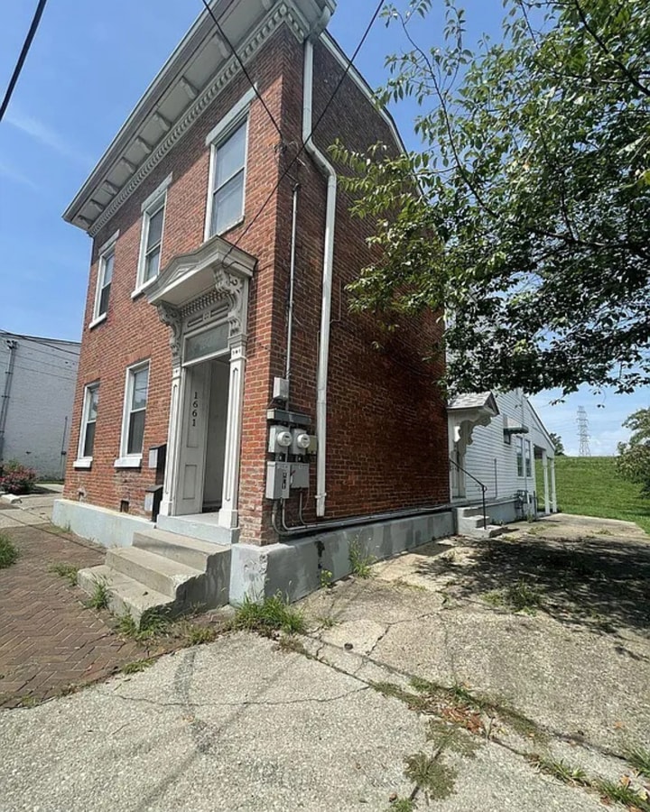 Photo - 1661 Story Ave Unit 2