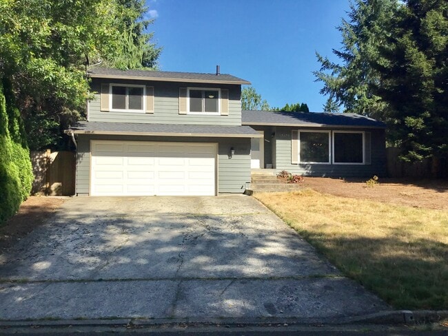 Building Photo - Very Cute and Spacious 3 BD & 2 Bath Home located in Kirkland-Finn Hill!
