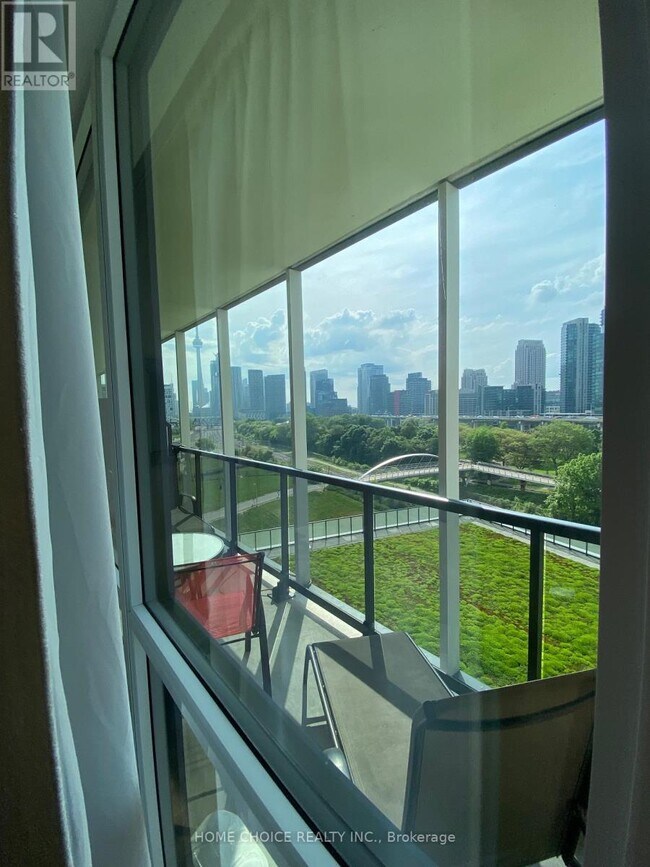 Photo - 30 Ordnance St Unité 701