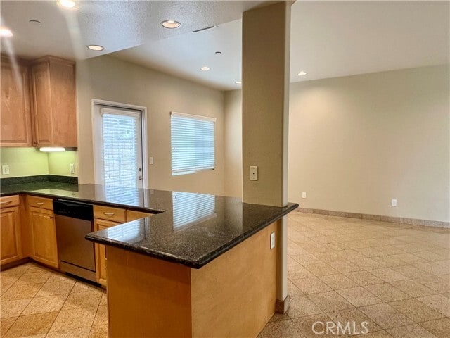 Photo - 266 S Redwood Ave