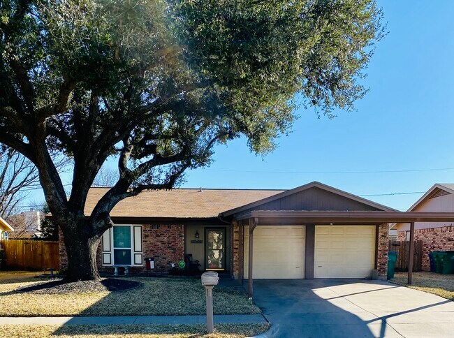 Building Photo - 5904 Oak Hill Rd