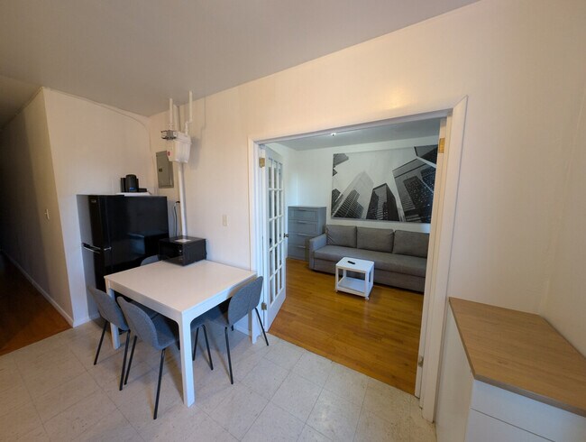 Photo - 224 E 95th St Unidad ID1058699P