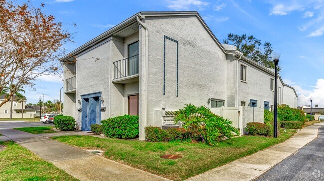 Building Photo - Charming 1BR/1.5BA Condo/Townhome in Bardm... Unit 12