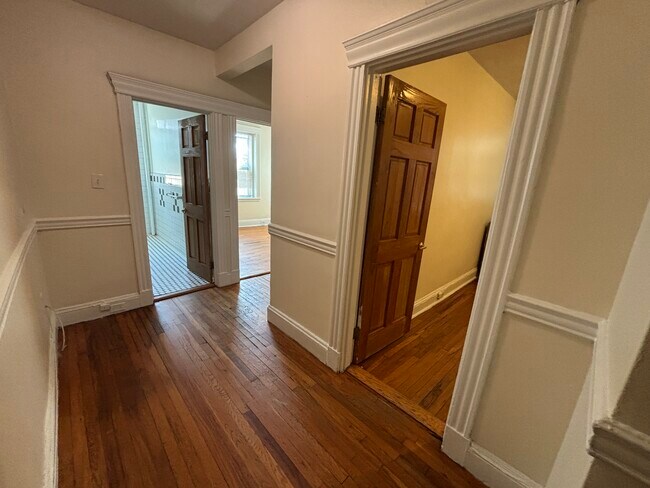 360 Riverway Unit 6