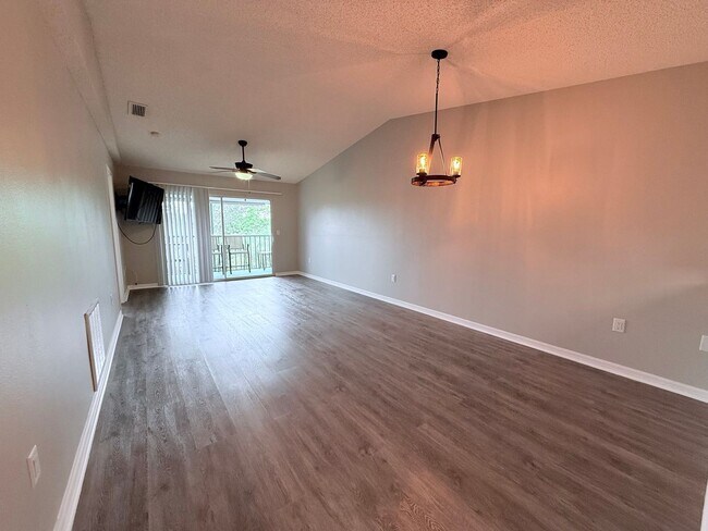 Photo - 7294 Cloister Dr
