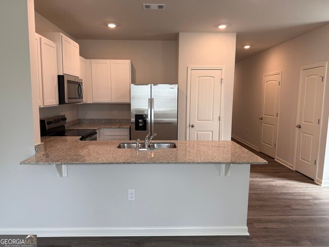 Photo - 2529 Shorter Ave