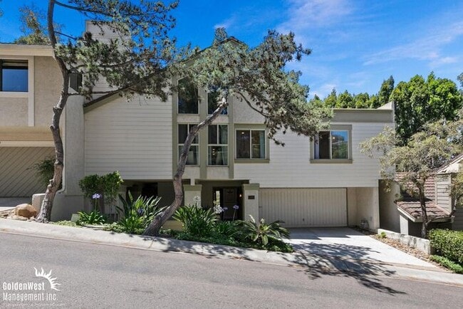 Building Photo - Stylish 3Bdm 2Ba Home in Mission Valley wi...