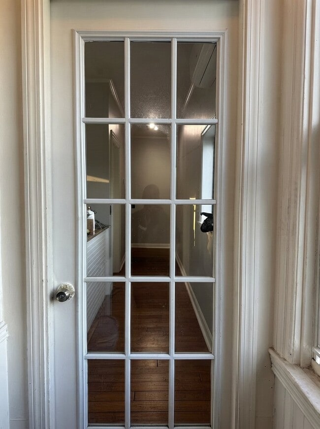 Photo - 205 Waterman Ave Unit Apt 2
