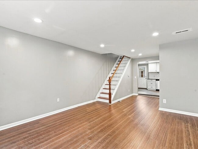 Photo - 521 Cantrell St